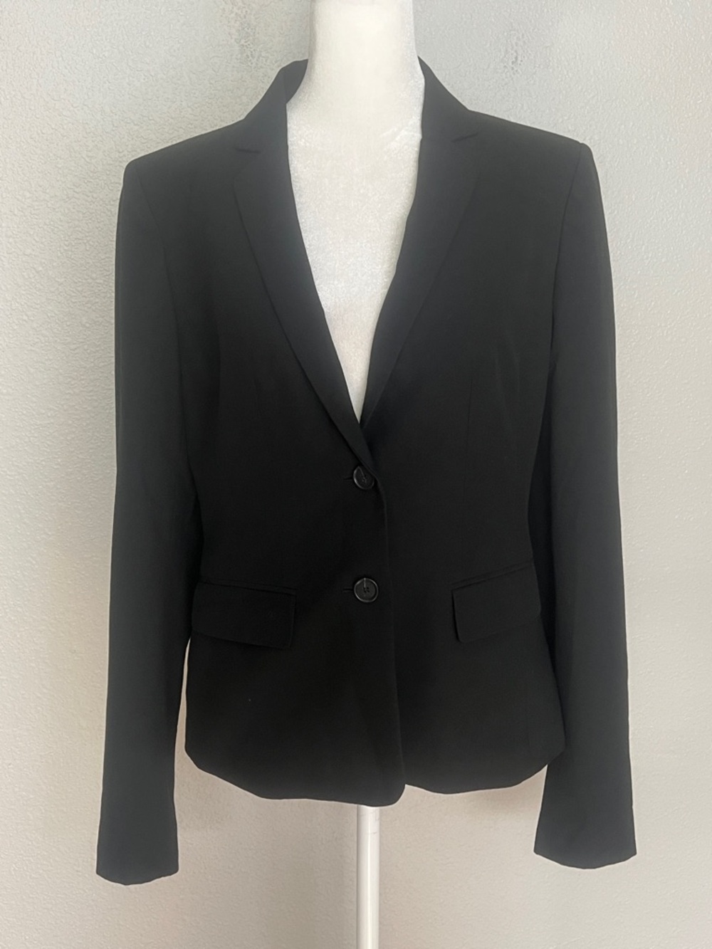 Ann Taylor Two Button Blazer Black Size 2